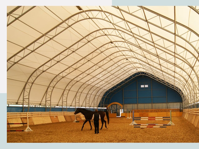 Строительство конных манежей в Клине